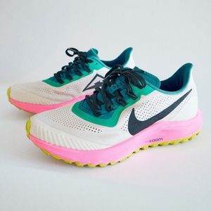 Nike Air Zoom Pegasus 36 Trail Sneaker